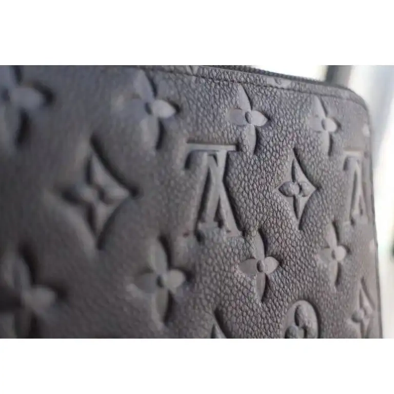 Official Brother Sam Bags LV 19T1L0286 0711